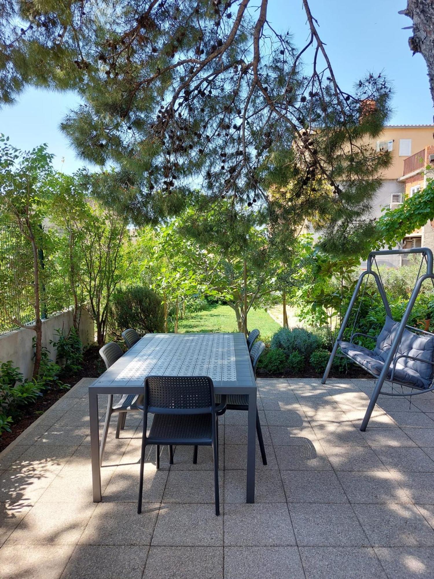 17 Pines Apartment Макарска Екстериор снимка