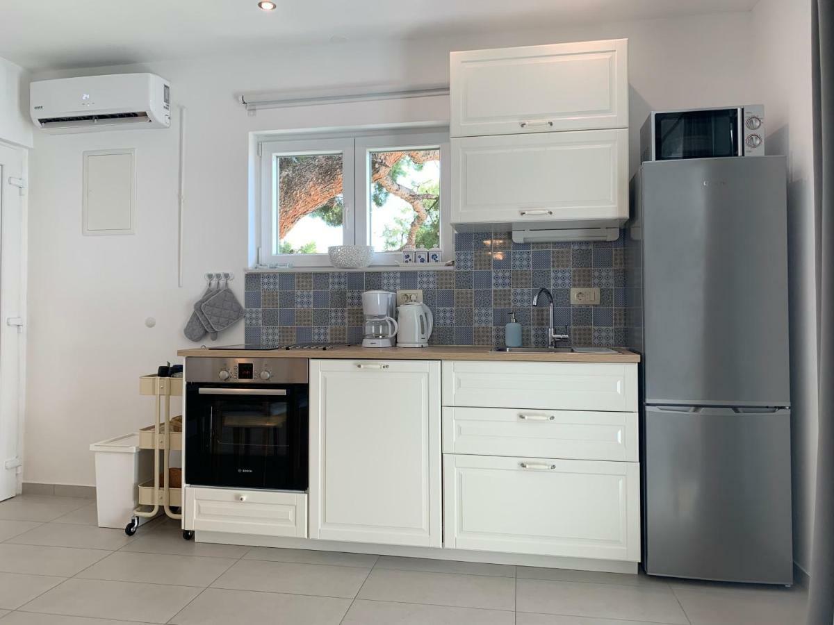 17 Pines Apartment Макарска Екстериор снимка