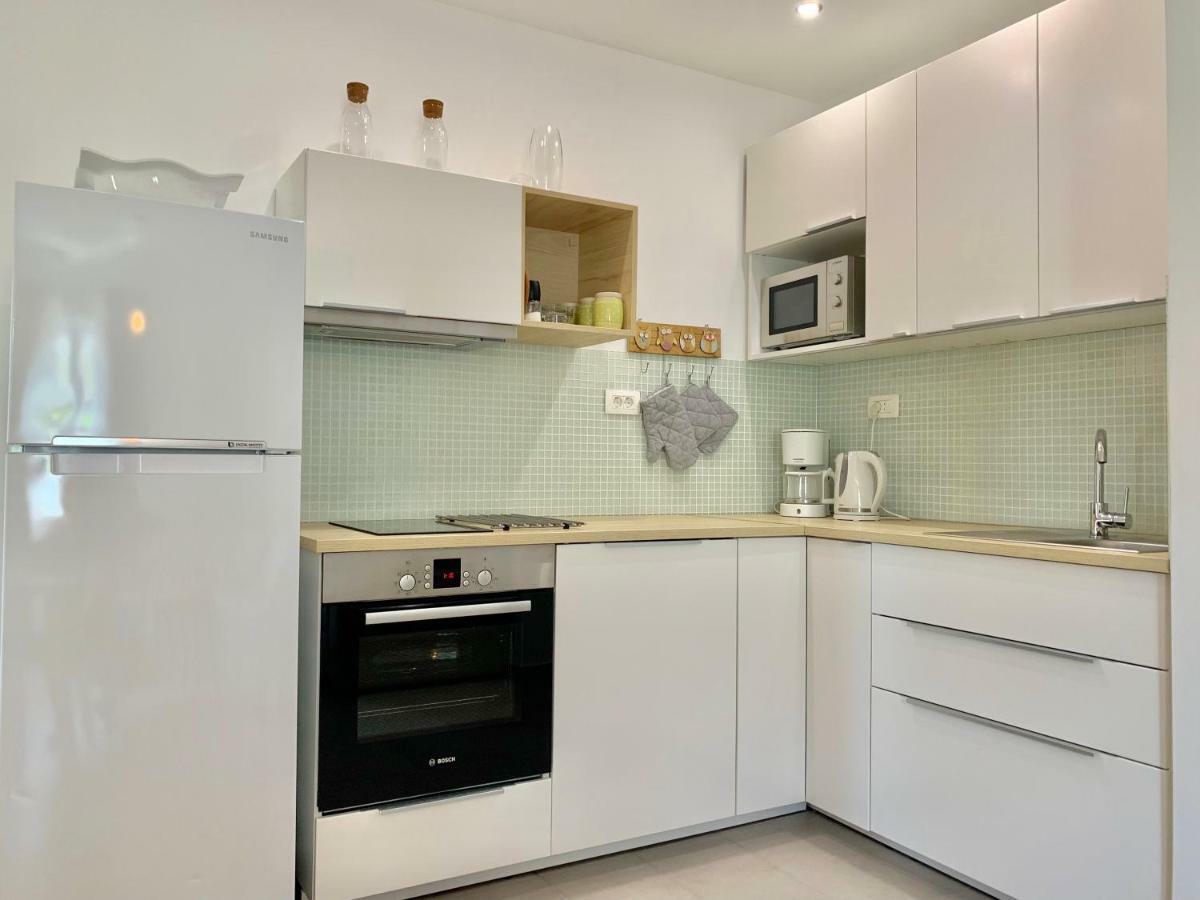 17 Pines Apartment Макарска Екстериор снимка